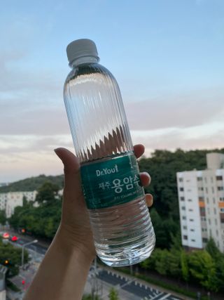 닥터유 제주용암수 닥터유 용암수 — 5점을 준 리뷰어가 2021년 8월 올린 사용 사진