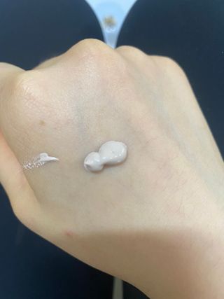 아이앤립 / EYENLIP 아이앤립 루센트 비비크림 2 Color — 4.5점을 준 리뷰어가 2021년 7월 올린 사용 사진