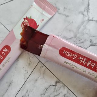 비타앤 석류콜라겐스틱 — 5점을 준 리뷰어가 2021년 5월 올린 사용 사진