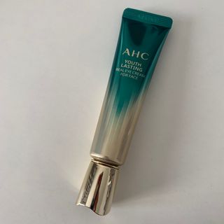 [NEW 탄력유턴 아이크림] AHC 유스 래스팅 리얼 아이크림 포 페이스 — 5점을 준 리뷰어가 2021년 2월 올린 사용 사진