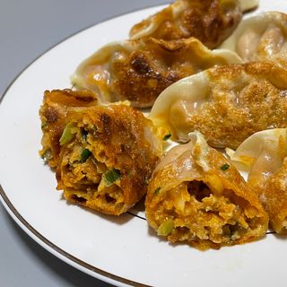 삼양냉동 [삼양] 얇은피불닭왕교자+얇은피까르보불닭왕교자 총4팩 — 5점을 준 리뷰어가 2021년 2월 올린 사용 사진