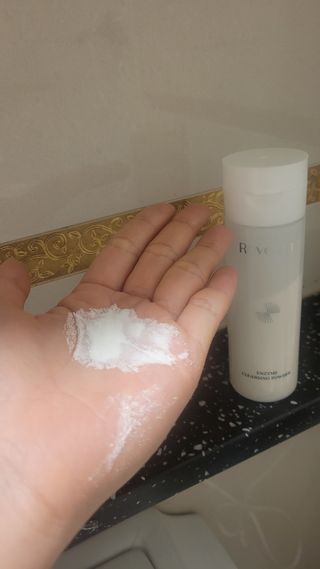 나우 [리브엠] 화해 1등 클렌징 파우더! 모공&피지 말끔순삭 — 5점을 준 리뷰어가 2023년 9월 올린 사용 사진