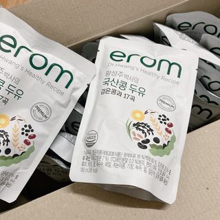 이롬 황성주 박사의 국산콩 두유 검은콩과 17곡 프리미엄 — 4점을 준 리뷰어가 2021년 5월 올린 사용 사진