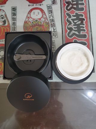 오투에니원 갈락토미세스 비타민 C 프리미엄 블랙스완 크림 50g — 5점을 준 리뷰어가 2023년 1월 올린 사용 사진
