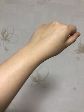 달리프 갈락토미세스 베러 퍼퓸 바디로션 로즈머스크 — 4점을 준 리뷰어가 2021년 2월 올린 사용 사진