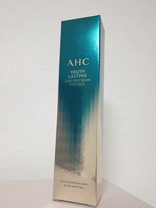 [NEW 탄력유턴 아이크림] AHC 유스 래스팅 리얼 아이크림 포 페이스 — 5점을 준 리뷰어가 2021년 1월 올린 사용 사진