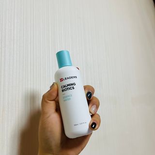 리더스코스메틱 리더스 카밍 바이오틱스 에센스 워터 — 5점을 준 리뷰어가 2021년 7월 올린 사용 사진