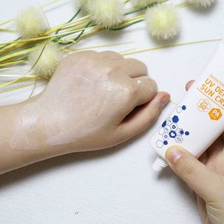 [트리티스] UV 디펜스 선크림 PA+++ / SPF50+  60ml — 5점을 준 리뷰어가 2021년 1월 올린 사용 사진