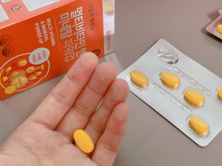 서울약사신협_내몸애발란스멀티비타민앤미네랄파워업_800mg x 90정 — 5점을 준 리뷰어가 2021년 8월 올린 사용 사진