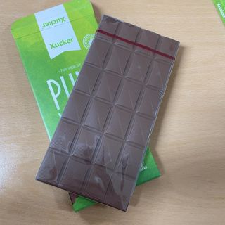 당류2g 자일리톨로 단맛을낸 슈카 퓨어비건 무설탕초콜릿 Xucker vegan 2개입 — 4점을 준 리뷰어가 2021년 4월 올린 사용 사진