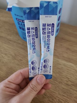 서울약사신협_포스트바이오틱스패밀리_5g x 100포 — 5점을 준 리뷰어가 2021년 3월 올린 사용 사진