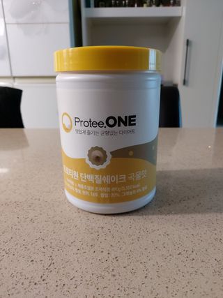 프로티원 단백질쉐이크 곡물맛 2주분 1통+보틀 — 5점을 준 리뷰어가 2021년 3월 올린 사용 사진