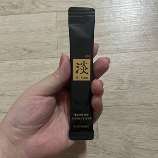 담소은 자극없는 무알콜 휴대용 한방가글 스틱 가글담 — 5점을 준 리뷰어가 2022년 8월 올린 사용 사진
