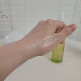 스킨큐어 산다화 순한 클렌징 동백 오일 200ml — 5점을 준 리뷰어가 2023년 3월 올린 사용 사진