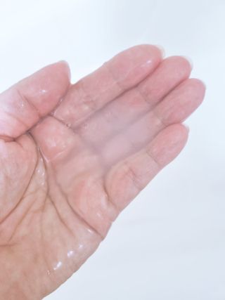 르핸스 퍼포밍 5 샴푸 비반트 포렛/베티버 포그 — 5점을 준 리뷰어가 2022년 12월 올린 사용 사진