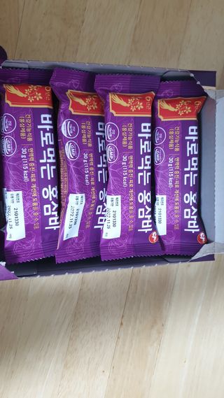 씨알푸드 건강기능식품 6년근 홍삼 함유, 바로먹는 홍삼바 30g 12개입 — 4점을 준 리뷰어가 2022년 3월 올린 사용 사진