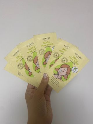 세뚜아(Cettua) 세뚜아 스티키 포어 패치 Cettua Sticky Pore Patch — 5점을 준 리뷰어가 2023년 6월 올린 사용 사진