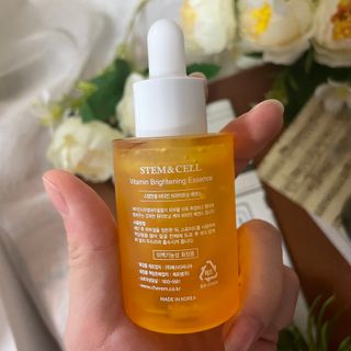 체르엠 스템앤셀 비타민 브라이트닝 에센스 30ml 1개 — 3점을 준 리뷰어가 2021년 11월 올린 사용 사진