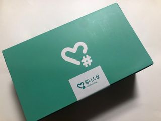 힐니스북 [힐마이넥]   거북목 통증완화를 위한 휴대용 목 안마기 — 5점을 준 리뷰어가 2022년 12월 올린 사용 사진