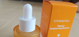 체르엠 스템앤셀 비타민 브라이트닝 에센스 30ml 1개 — 5점을 준 리뷰어가 2021년 11월 올린 사용 사진