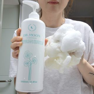 [닥터문] 센텔라 시카케어 화이트머스크 바디워시 1000ml — 5점을 준 리뷰어가 2023년 6월 올린 사용 사진