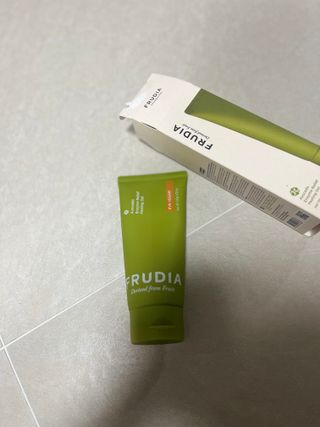 [후르디아] 아보카도 비건 약산성 효소필링젤 — 5점을 준 리뷰어가 2024년 1월 올린 사용 사진