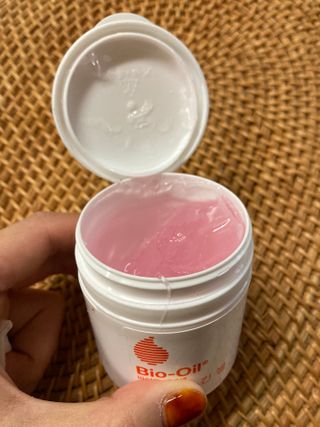 바이오오일 [바이오-오일] 드라이 스킨 젤 100ml — 5점을 준 리뷰어가 2021년 12월 올린 사용 사진
