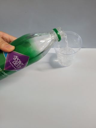 몽베스트 Montbest with Sparkling water Plain 20병 — 5점을 준 리뷰어가 2021년 11월 올린 사용 사진