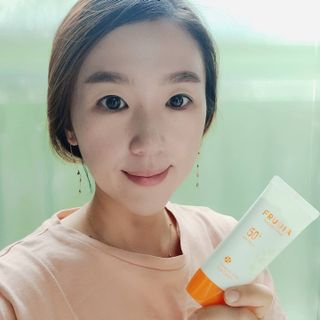 [후르디아] 혼합자차 선 에센스+톤업 선크림 2종 — 5점을 준 리뷰어가 2021년 6월 올린 사용 사진