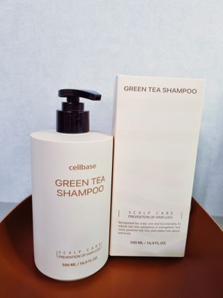 프리마인 더이상 뻣뻣하고 효과없는 탈모샴푸는 NO. 근본부터 케어하는 셀베이스 그린티샴푸(500ml) — 5점을 준 리뷰어가 2023년 5월 올린 사용 사진