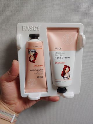 파시 FASCY 高保湿ハンドクリーム40ml+80ml セット — 5점을 준 리뷰어가 2021년 5월 올린 사용 사진