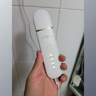 디하우트 랩 4 in 1 갈바닉 아쿠아 워터 필링기 스킨스크러버 — 5점을 준 리뷰어가 2021년 11월 올린 사용 사진