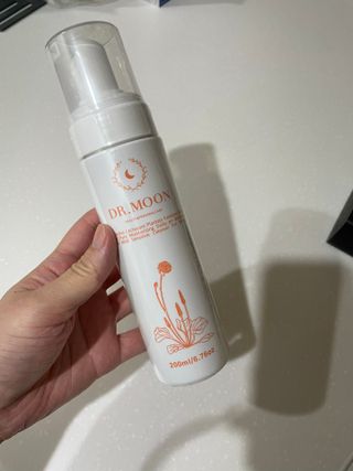 MF프리 [닥터문] 유산균 락토케어 질경초 여성청결제 200ml (폼타입) — 4점을 준 리뷰어가 2022년 9월 올린 사용 사진