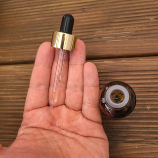 스킨큐어 산다화 비타민c 화이트닝 에센스 30ml — 5점을 준 리뷰어가 2023년 7월 올린 사용 사진