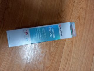 리더스코스메틱 리더스 카밍 바이오틱스 선 에센스 SPF 50+ PA++++ — 5점을 준 리뷰어가 2022년 4월 올린 사용 사진