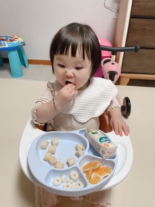 유비맘 캐릭터 실리콘 흡착 식판_색상 랜덤발송 — 5점을 준 리뷰어가 2021년 1월 올린 사용 사진