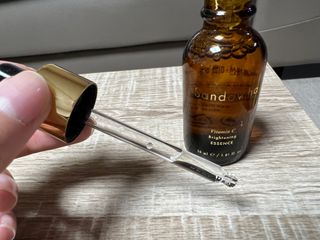 스킨큐어 산다화 비타민c 화이트닝 에센스 30ml — 5점을 준 리뷰어가 2023년 9월 올린 사용 사진