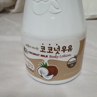 [과일나라] 피부가 마시는 코코넛우유 바디클렌저&바디로션 — 5점을 준 리뷰어가 2022년 3월 올린 사용 사진