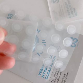소담스퀘어 상암 디팩코퍼레이션 놀라아워 비건 하이드로콜로이드 클리어 패치 — 5점을 준 리뷰어가 2022년 12월 올린 사용 사진