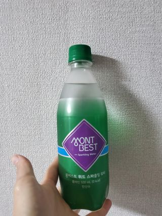 몽베스트 Montbest with Sparkling water Plain 20병 — 5점을 준 리뷰어가 2022년 7월 올린 사용 사진