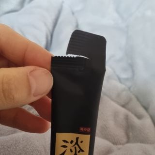 담소은 자극없는 무알콜 휴대용 한방가글 스틱 가글담 — 3.5점을 준 리뷰어가 2022년 12월 올린 사용 사진