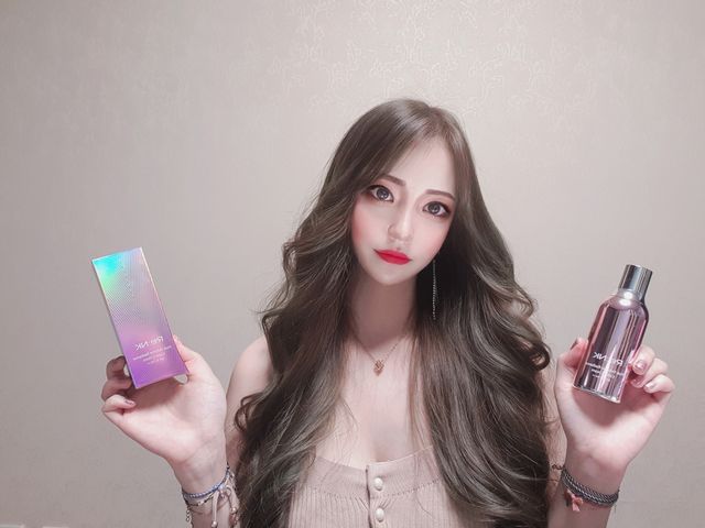 리엔케이 핑크 볼륨 래디언스 컬러크림 리뷰 사진