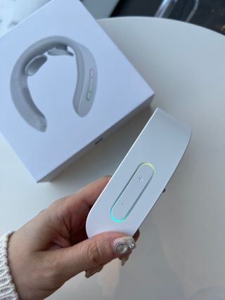 멜리언스 목 마사지기 — 5점을 준 리뷰어가 2022년 2월 올린 사용 사진