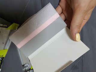 [갸스비] 메이크업은 그대로, 피지만 쏙 - BB킵 오일컨트롤 파우더 페이퍼 — 5점을 준 리뷰어가 2021년 6월 올린 사용 사진