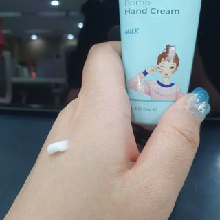 파시 FASCY 高保湿ハンドクリーム40ml+80ml セット — 5점을 준 리뷰어가 2021년 7월 올린 사용 사진