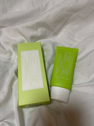 성분에디터 원더바스 카밍 캡슐 클리어 선 — 5점을 준 리뷰어가 2021년 6월 올린 사용 사진
