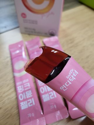 [인디닥터] 면역 생생 핑크 이뮨 젤리 — 5점을 준 리뷰어가 2022년 5월 올린 사용 사진