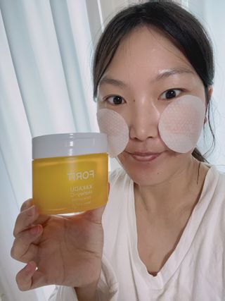 [포잇] 카카두허니씨 미백 톤업패드 190ml 60매 *1개 — 4점을 준 리뷰어가 2023년 1월 올린 사용 사진