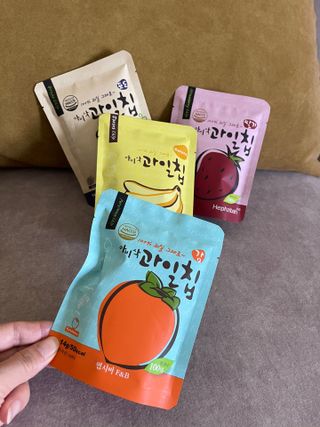 아비삭 과일칩 딸기, 감, 포도, 바나나 4종 — 4.5점을 준 리뷰어가 2021년 8월 올린 사용 사진