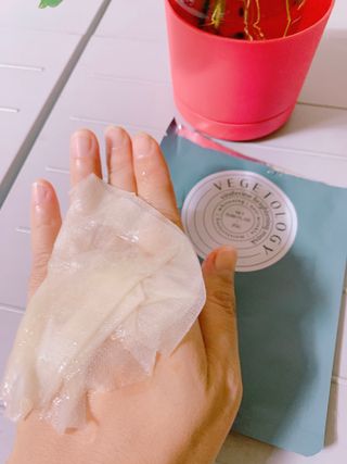 베지톨로지 비니페린 브라이트닝 마스크 (10매입) — 5점을 준 리뷰어가 2022년 8월 올린 사용 사진